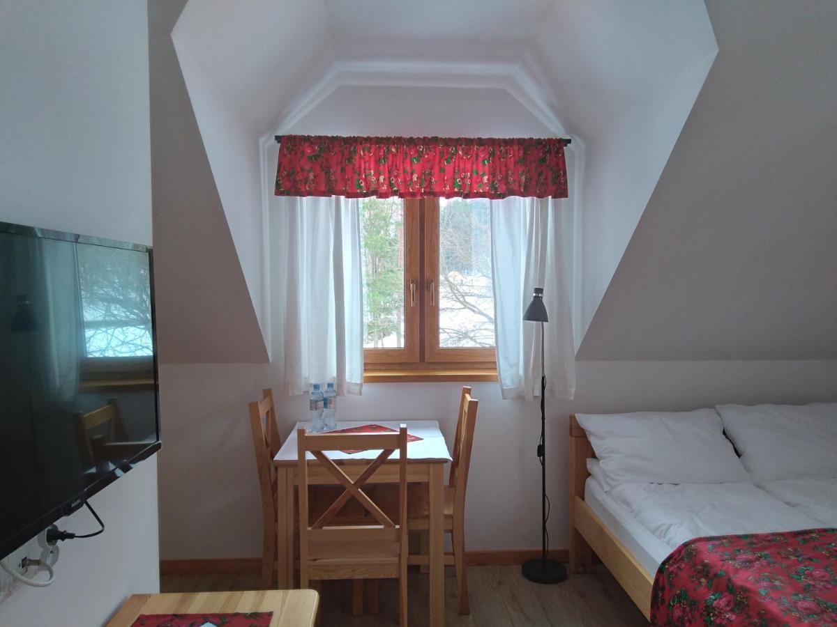 Appartement Ostoja Gromadzyn à Ustrzyki Dolne Extérieur photo