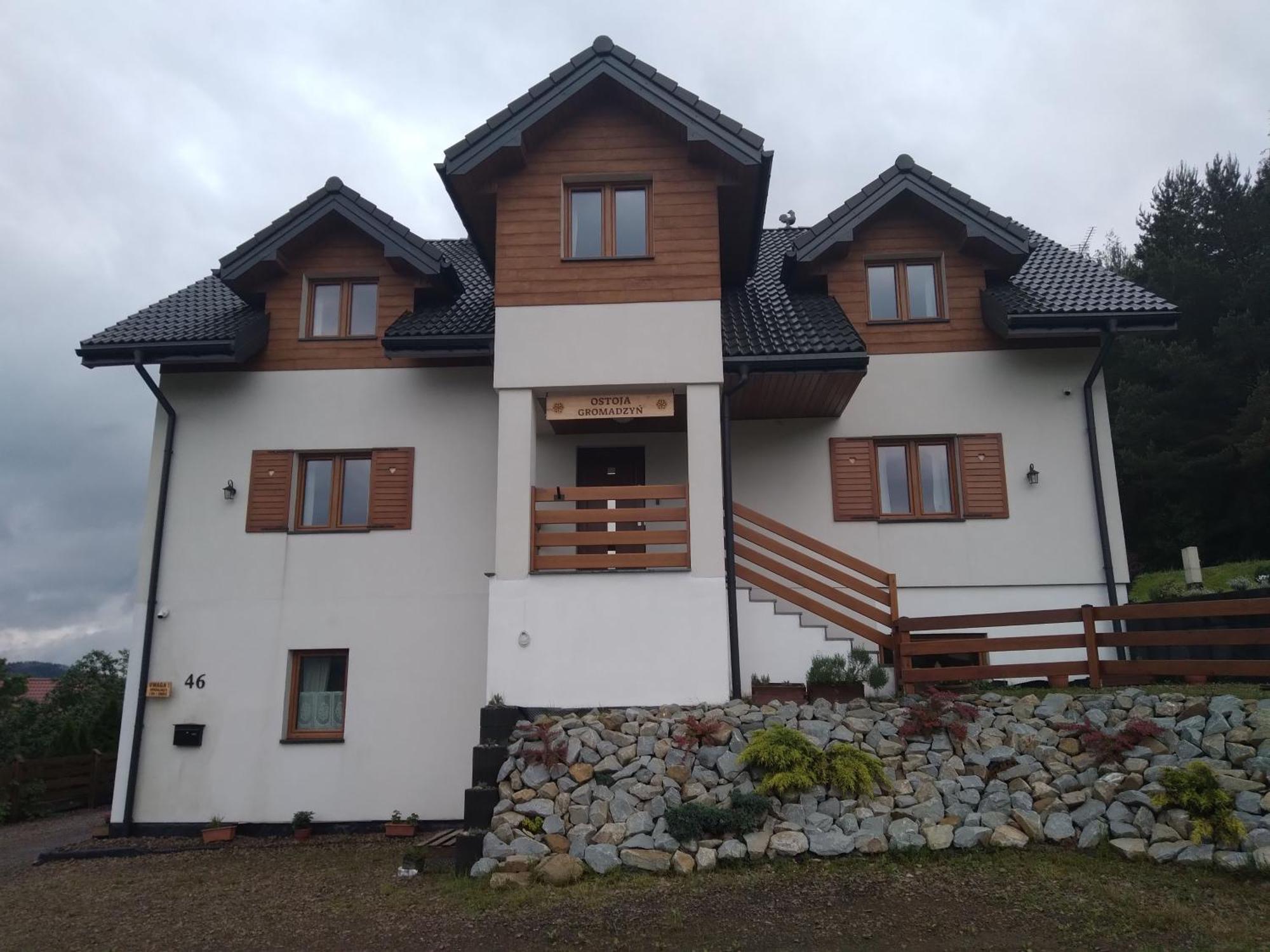 Appartement Ostoja Gromadzyn à Ustrzyki Dolne Extérieur photo
